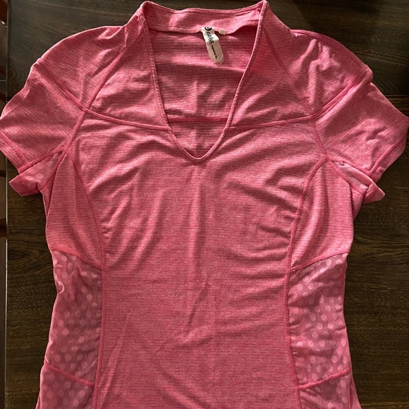 Titika Shirt with Mesh panels - Picture 1 of 4